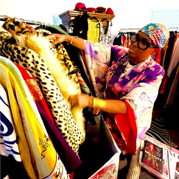 Meet your Posher, Sonja - Picture 12 of 16